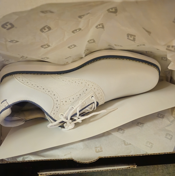 Golf Shoes Women's Footjoy - Picture 2 of 7